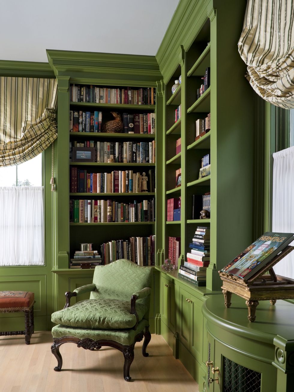 Угловая библиотека сочного зеленого цвета BK228