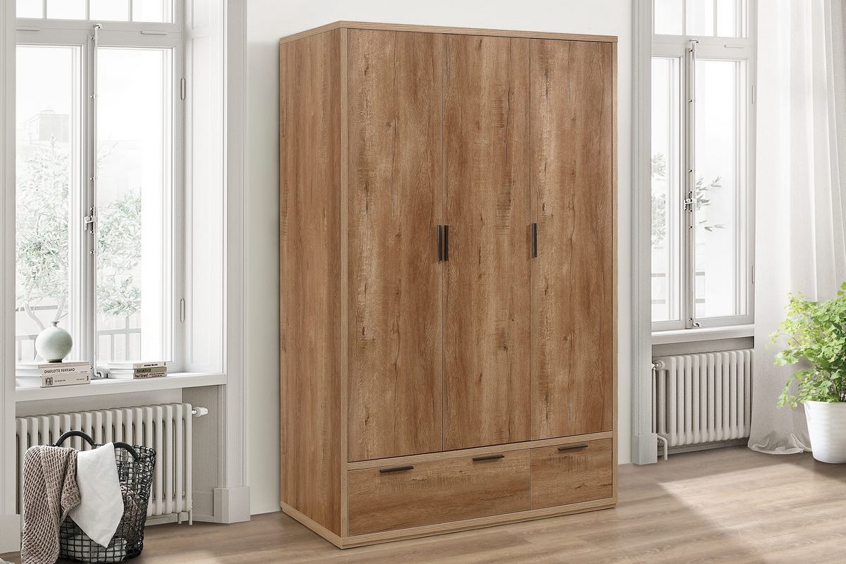 Классический деревянный шкаф с распашными дверями H190
