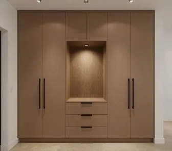 Шкаф-гардероб в теплом таупе с нишей и подсветкой