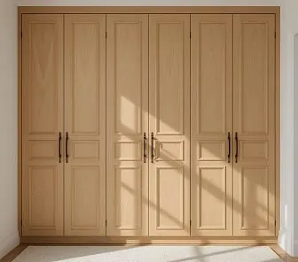 Шкаф из светлого массива дуба с шестью распашными фасадами