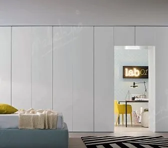 Угловой шкаф, встроенный вокруг дверного проема CS200