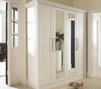 Распашной шкаф с зеркалами в полный рост RF163