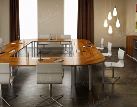 Деревянный стол для офиса в нестандартном дизайне OM 189