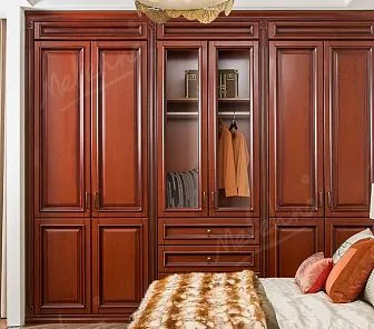 Распашной шкаф в нишу RF458