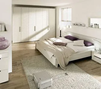 Распашной шкаф в нишу из 3-х секций RF149