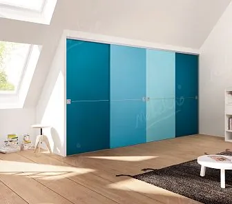 Встроенный шкаф-купе с разноцветным фасадом PC620