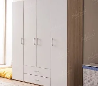 Классический шкаф из дуба с распашными створками SM 502