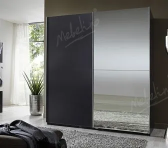 Корпусный шкаф-купе с черным и зеркальным фасадами PC336