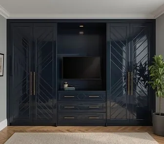 Встроенный шкаф глубокого синего цвета с нишей под ТВ