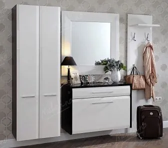 Прихожая с парящей консолью и подвесным шкафчиком Е135