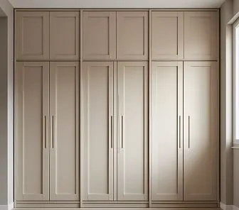Встроенный современный шкаф с распашными дверями