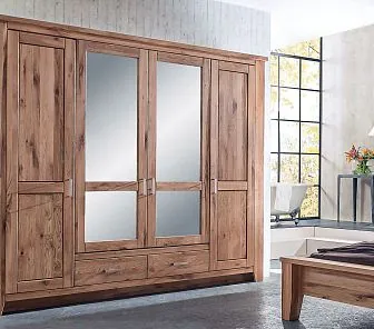 Распашной классический шкаф из массива дерева RF101