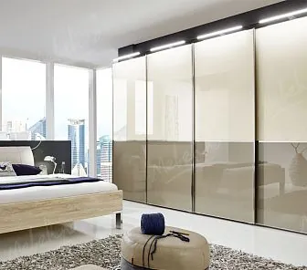 Модный шкаф с глянцевыми фасадами и подсветкой, PC642