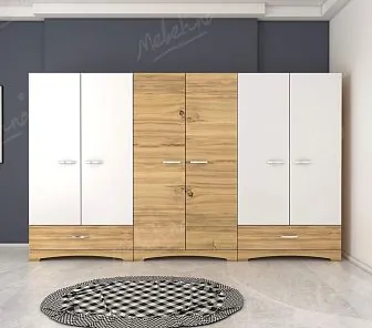 Красивый корпусный шкаф из массива дерева SM 487