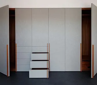 Распашной встроенный шкаф с ящиками D446