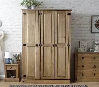 Распашной шкаф из массива RF401