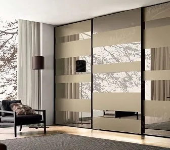 Встраиваемый шкаф-купе с зеркальными полосами D306