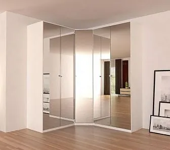 Угловой распашной шкаф с зеркалами CS261