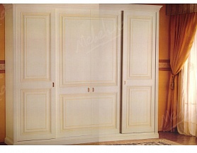 Четырехдверный распашной шкаф с рамочным фасадом PC631