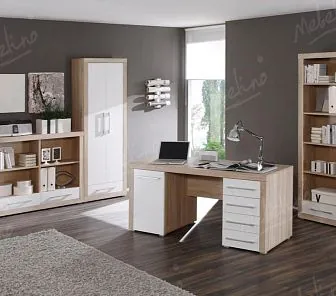 Красивый двуцветный гарнитур из массива бука для офиса OM 224