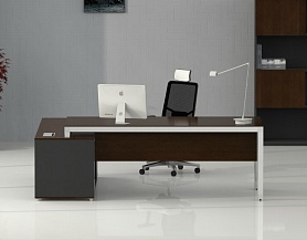 Письменный стол из натурального бука для офиса OM 266