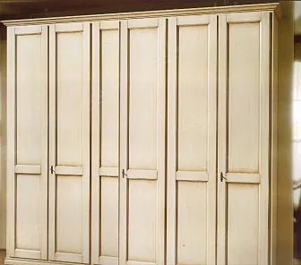 Классический створчатый шкаф в цвете «Дуб Сонома» PC660