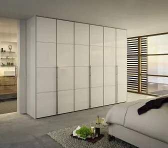 3-х секционный глянцевый шкаф RF30