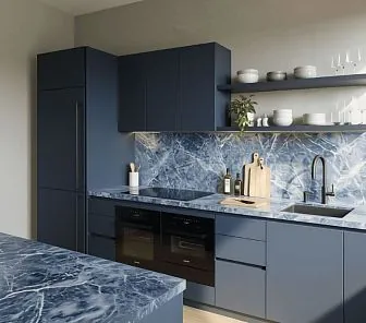 Прямая кухня синего цвета с островком
